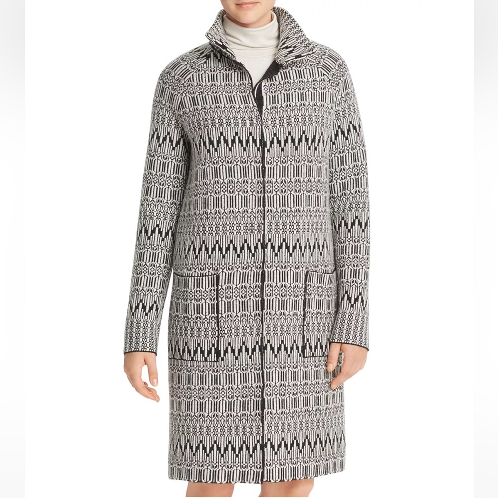 Weekend Max Mara Virgin Wool Coat Cardigan Size Medium Black and White Tribal